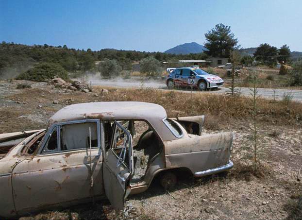 Austin A55Mk2 1960 ...Peugeot 205